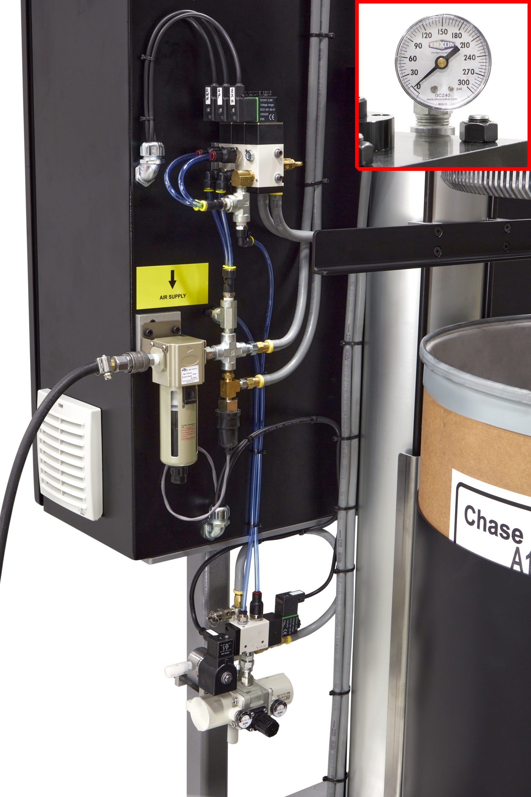 The Ram Pressure Boost option can double the ram force on the machine, giving you high pump rates even on extremely viscous materials.